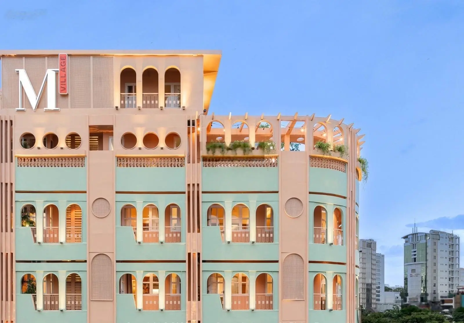 66 tỷ - bán toà CHDV Nguyễn Cửu Vân - CN: 300m2 (15x20m) hầm + 8 tầng / 72 CHDV - HĐT: 7.2tỷ / năm