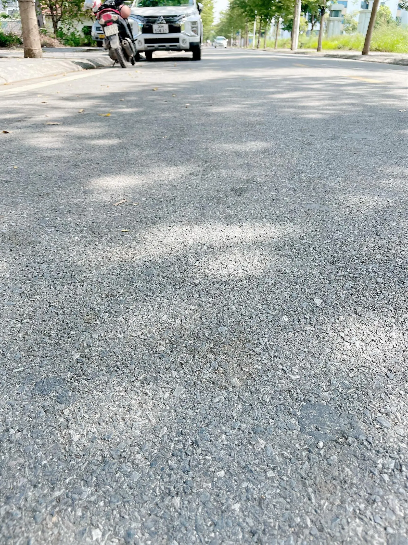 Mời nhà đầu tư, bán đất ngay Phú Diễn, 50m2, MT 4m, trước nhà 3m, ôtô vào đất, 5, x tỷ
