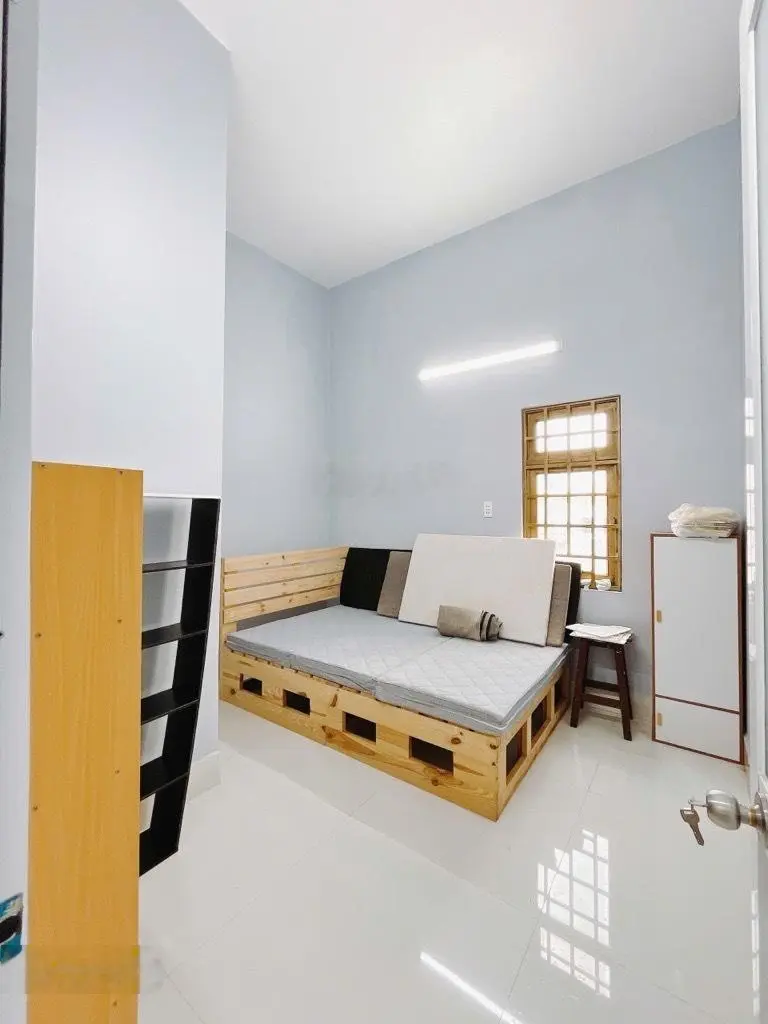 Huỳnh Tấn Phát - oto nằm nhà giá chỉ 7 tỷ