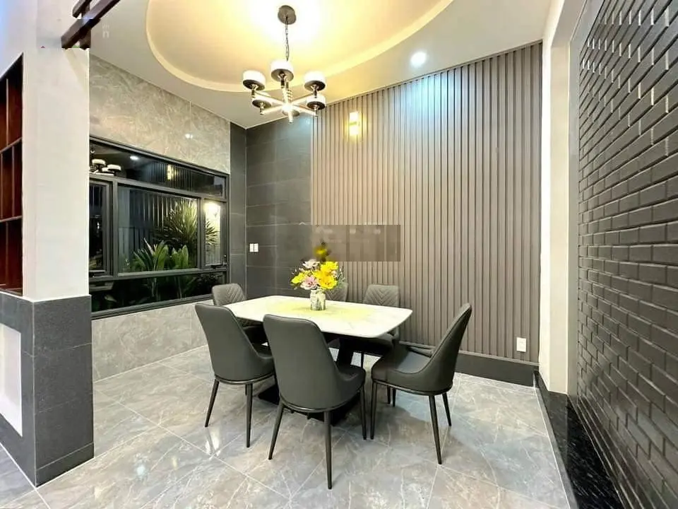Căn nhà ngay Phùng Văn Cung Phú Nhuận gần THCS Trần Huy Liệu sổ riêng, hoàn công đủ