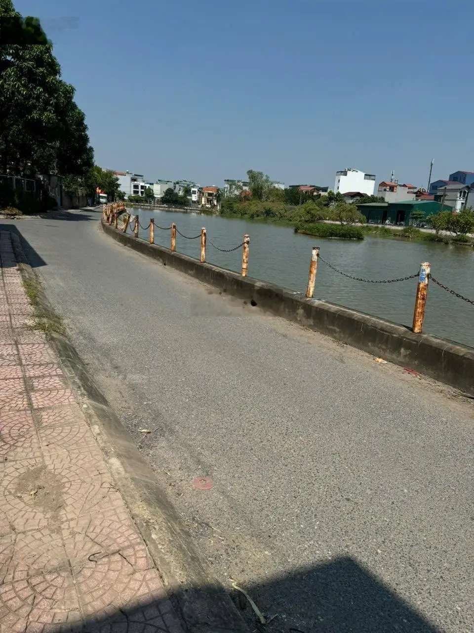 Bán đất Cự Khối View hồ đầm tranh 105m2 x 5,5m mặt tiền đường nhựa,thông ô tô tránh,vỉa hè 4m