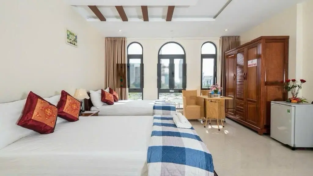 Vip rẻ! Bán tòa căn hộ đường Phước Trường 15, 8 tầng, Dt 80m, gần biển. Giá chỉ 16,x tỷ Tl