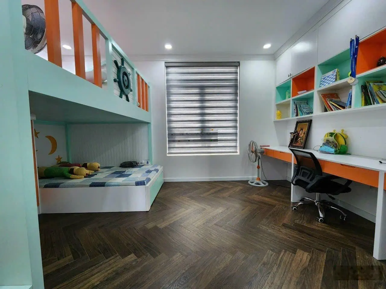 Bán gấp nhà KDC Verosa Park Khang Điền - Đối diện công viên