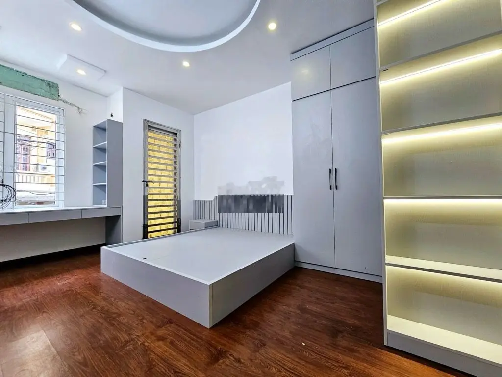 nhà mặt ngõ Xuân Đỉnh,dt 32m2,mt 4.2m,5 tầng,ngõ thông ô tô kinh doanh