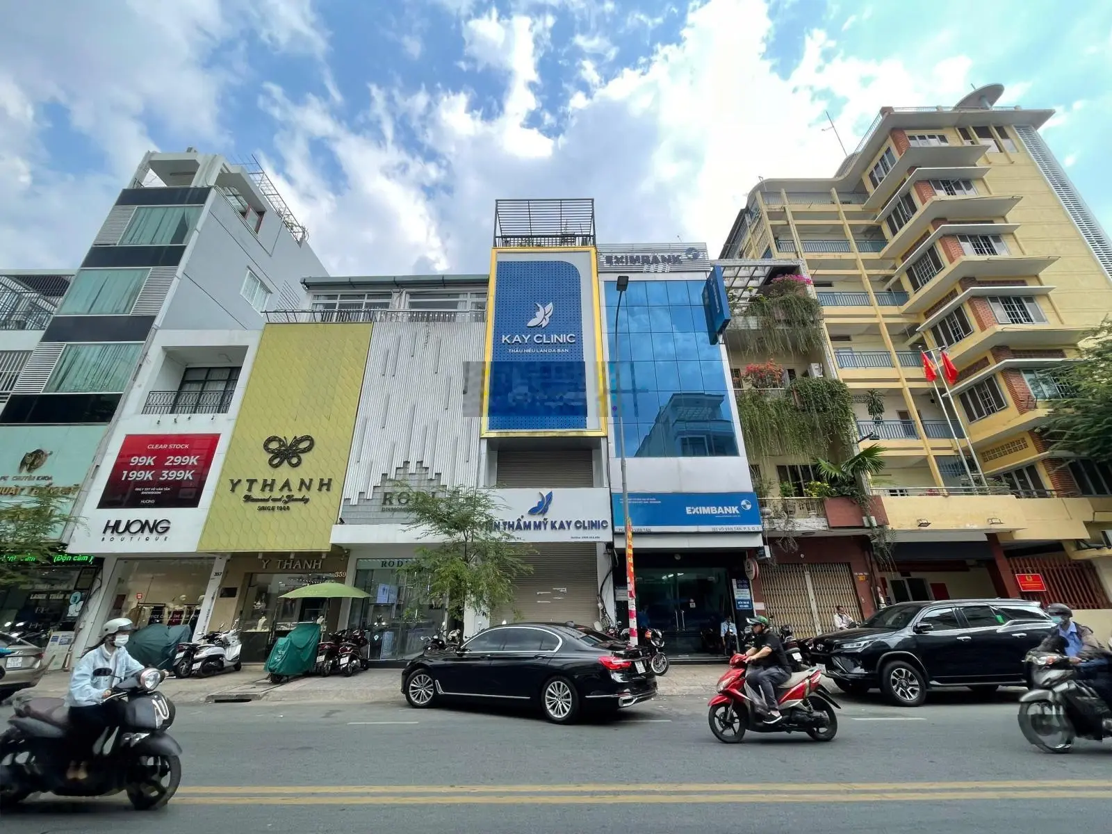 Siêu phẩm MT Sư Vạn Hạnh, Quận 10, 4.5x18m, Hầm + 9 Tầng - HĐT: 120 triệu, giá 38.9 tỷ