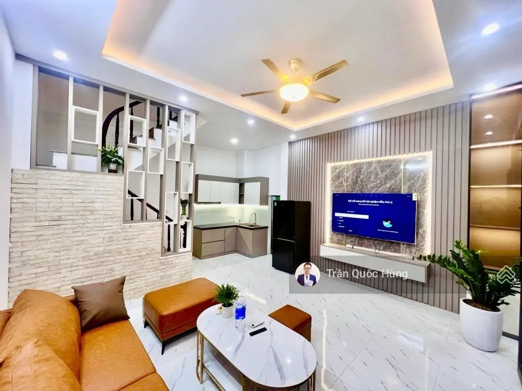 Bán nhà Gốc Đề, Minh Khai, Hoàng Mai ngõ thông, cách ô tô 20m, nội thất mới. 34m2x5T, 5.9 tỷ