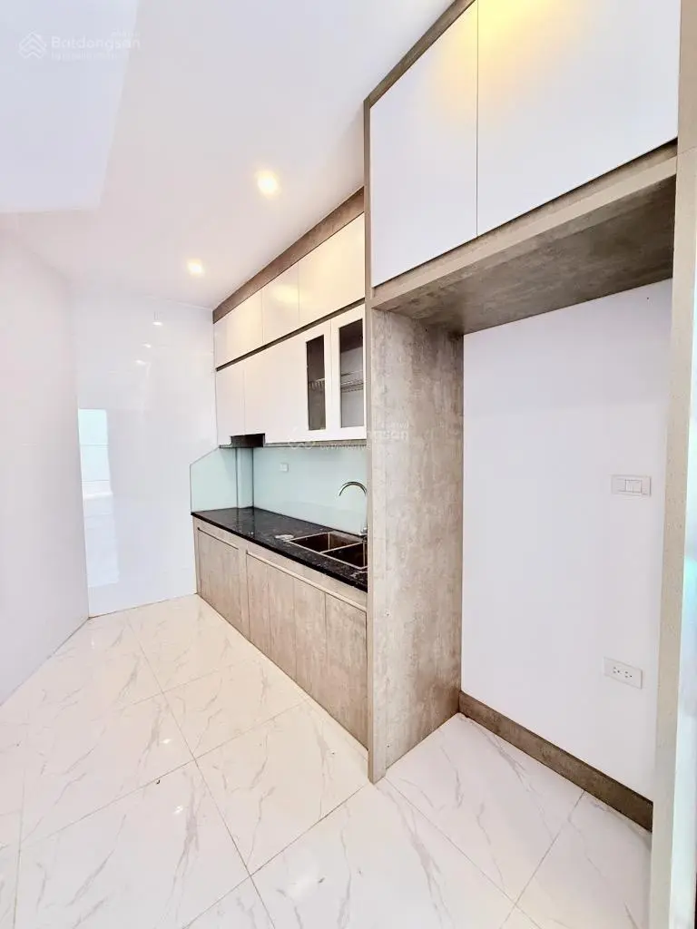 BÁN NHÀ ĐÀM QUANG TRUNG, LONG BIÊN - NGÕ NÔNG - 50M ra đường lớn - 35m 5 tầng giá 5.x tỷ có TL