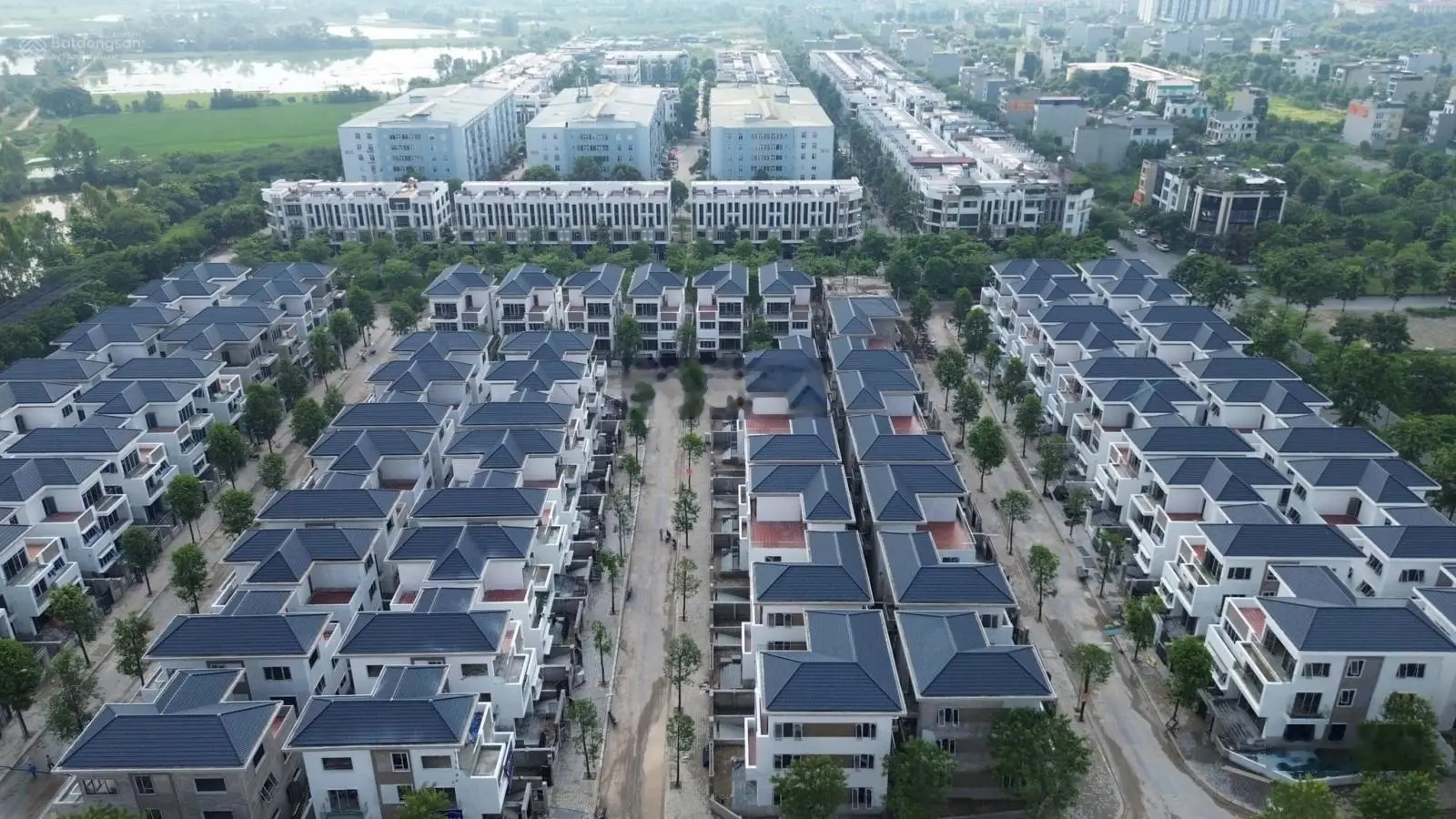 Bán nhà liền kề lô góc đường 46 và 25 tại khu đô thị Thanh Hà Mường Thanh, giá đầu tư. LH 097922336