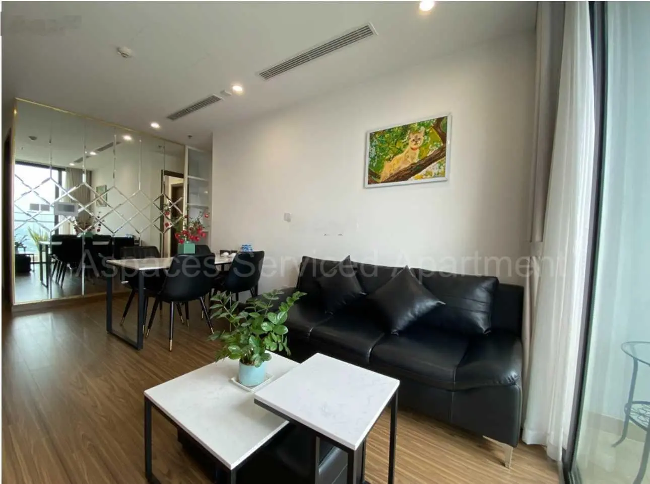 Bán gấp căn hộ Vinhomes West Point 63m2, giá 5,75 tỷ, chung cư Việt Đức Complex, 2PN 2WC