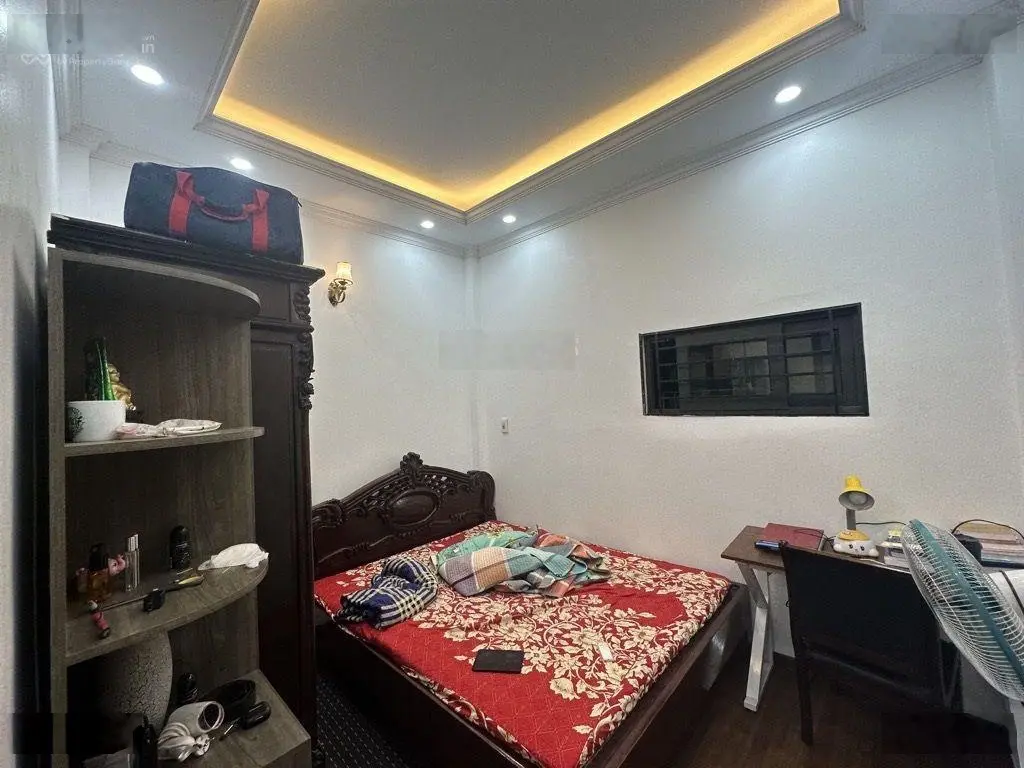 Nhà Phố Vọng, HBT, sát mặt phố, nhà đẹp, 43 m2, kinh doanh, chỉ 8 tỷ