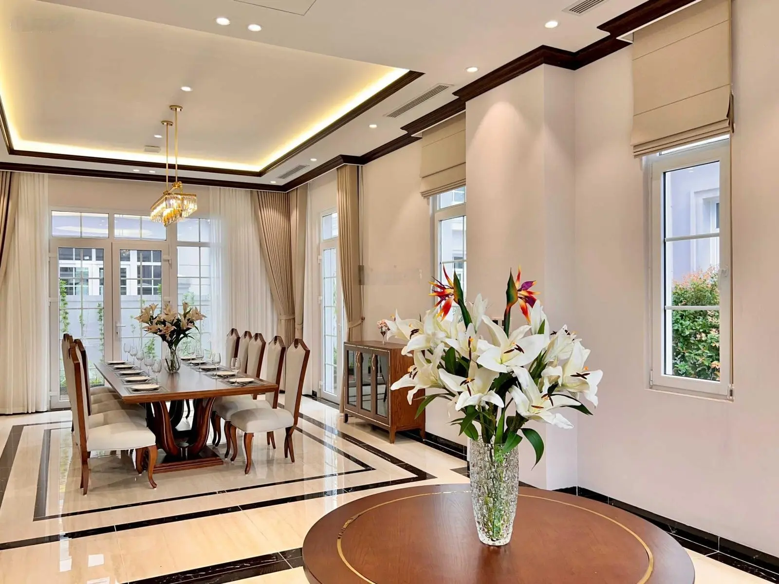 Bán biệt thự 192,5m2 mặt tiền 11m tiện ích ngập tràn về ở ngay
