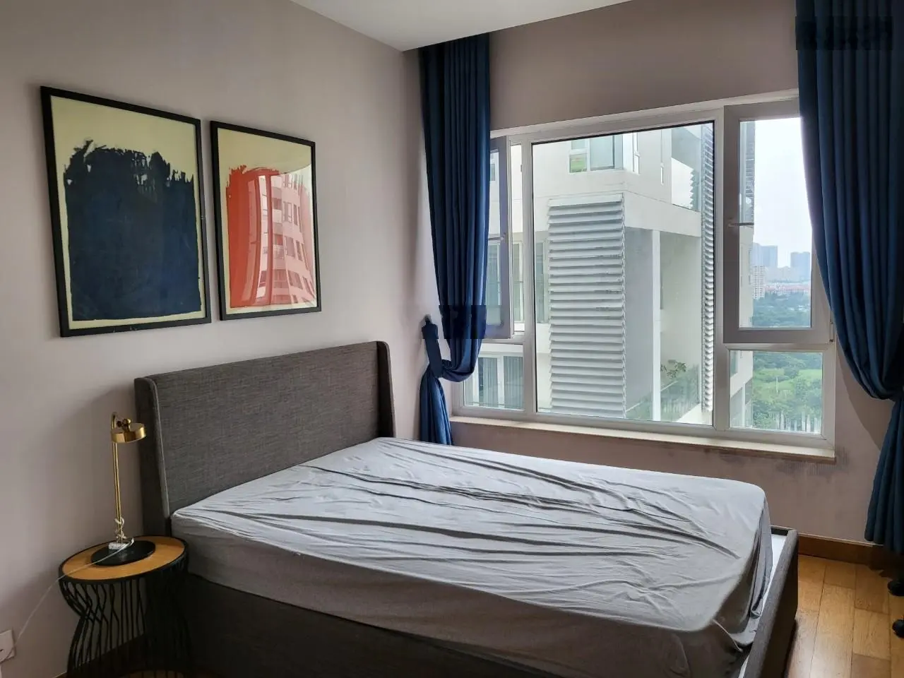 Bán căn hộ 3 phòng ngủ Đảo Kim Cương, 180 m2, có sổ hồng, view hồ bơi, yên tĩnh mát mẻ, giá tốt