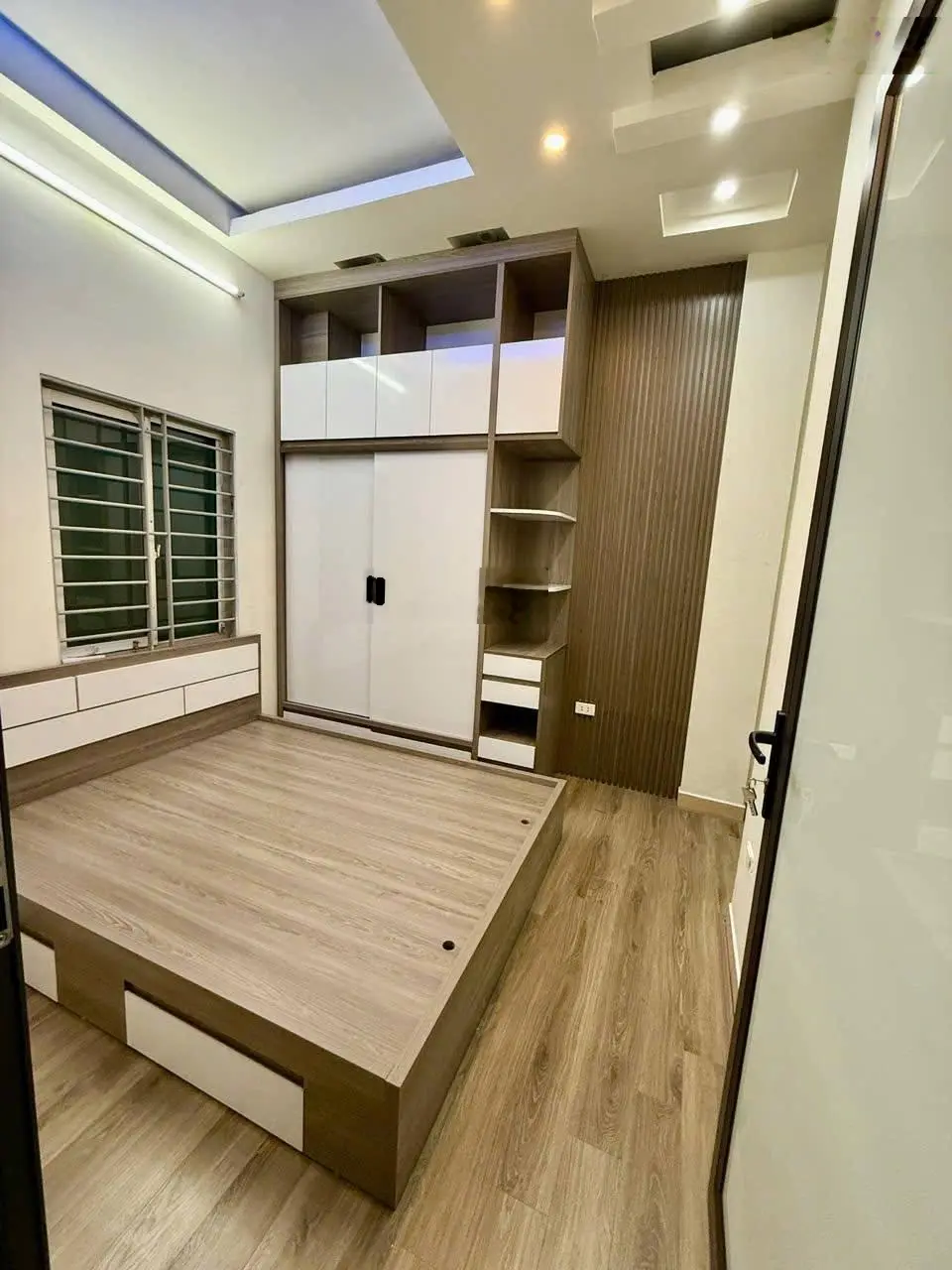 Nhà đẹp đón tết siêu hiếm thanh xuân(nh) 5 tầng mt3.3m 15m ra ô tô vị trí vàng ở sướng chỉ 4.88 tỷ