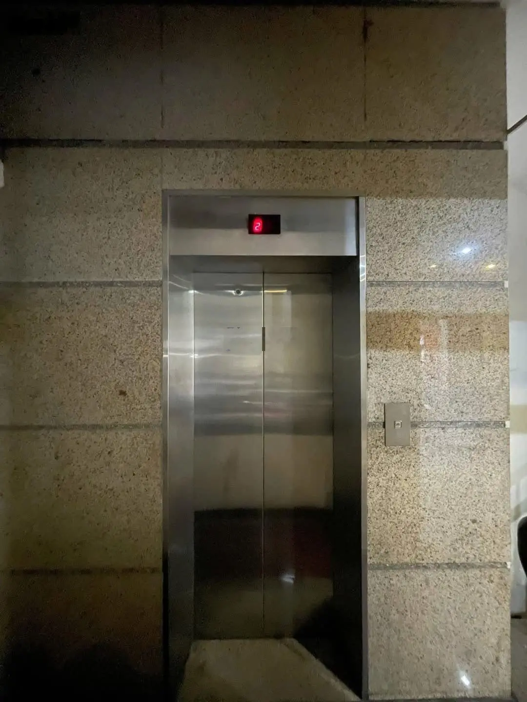 Bán nhà mặt phố Lò Đúc,60m x 7 tầng thang máy giá 23 tỷ,nhà dân xây tâm huyết,kinh doanh sầm uất