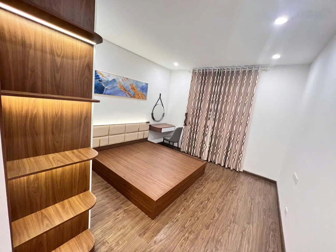 Chính chủ cần bán căn hộ 95m - 3PN - 2WC-Full NT (như hình) Eco LAke View 32 Đại Từ 0989 996 ***