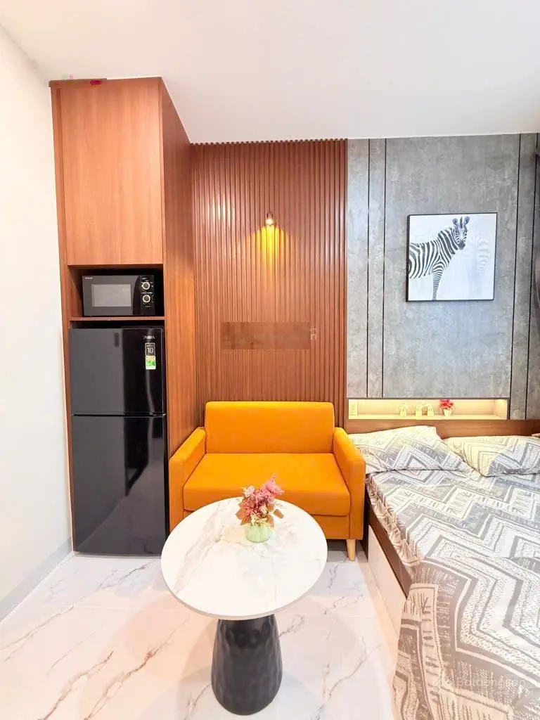 Cần bán căn hộ dịch vụ - 80m2 - 4 tầng- phú nhuận - thang máy - dòng tiền 100tr/ tháng- 23tỷ.