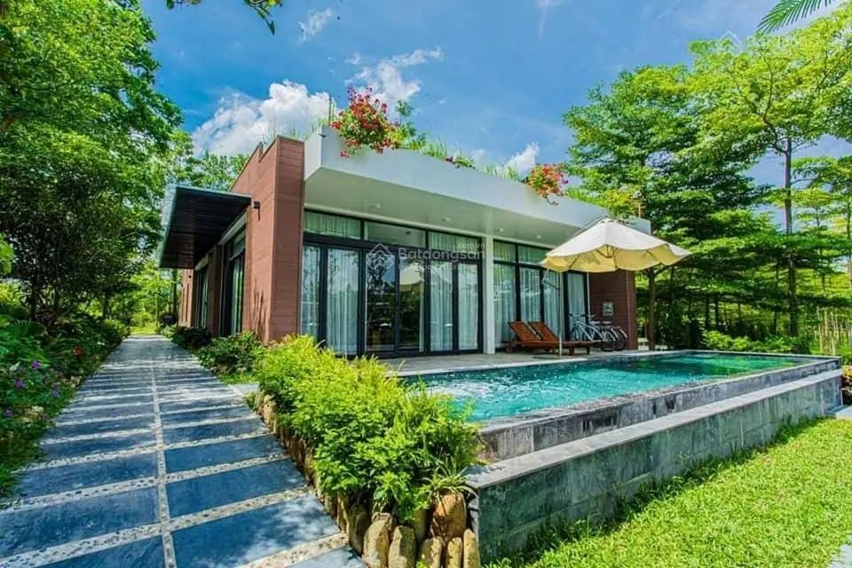 Giá thấp nhất khu! Biệt thự Hoàng Anh 323/500m, 3PN, view hồ, nội thất tiền tỷ, cảnh quan tuyệt vời