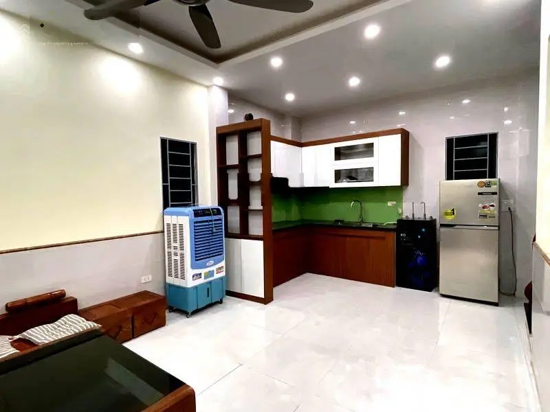Bán nhà Đại Mỗ. Diện tích 43m2. X5 tầng. Giá: 5,6 tỷ, gọi ngay em Mừng: 0936936683 xem nhà chốt cọc