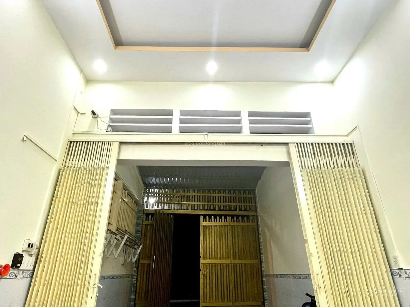 Căn góc mặt tiền không lộ giới, đường 10 m, ngang 4m, giá 5,8 tỷ, Tân Thới Nhất, Quận 12
