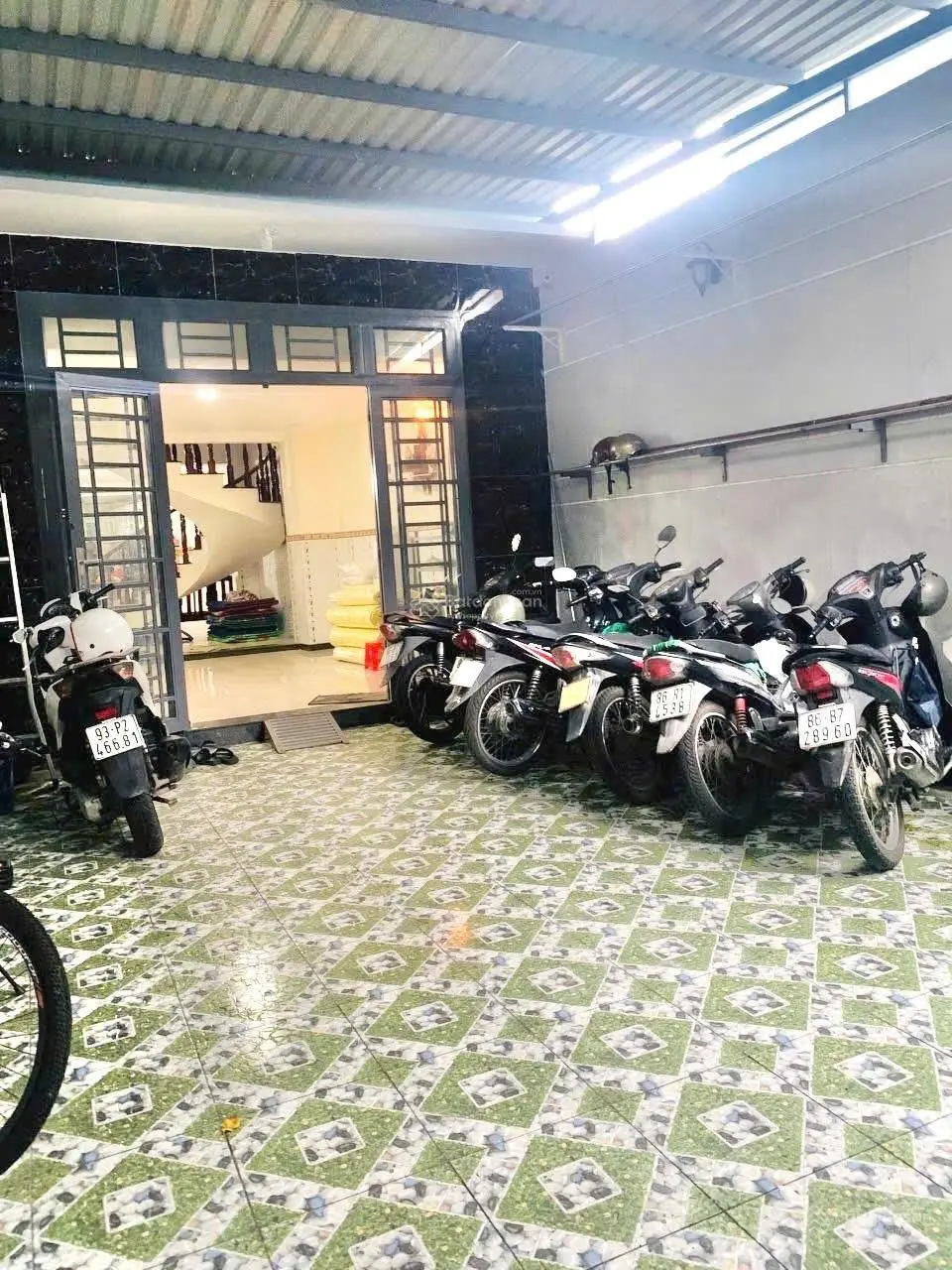 Bán nhà 3 tầng tại Võ Văn Ngân, Bình Thọ, Thủ Đức 100m2, 4 PN, 5 WC, 6,x tỷ