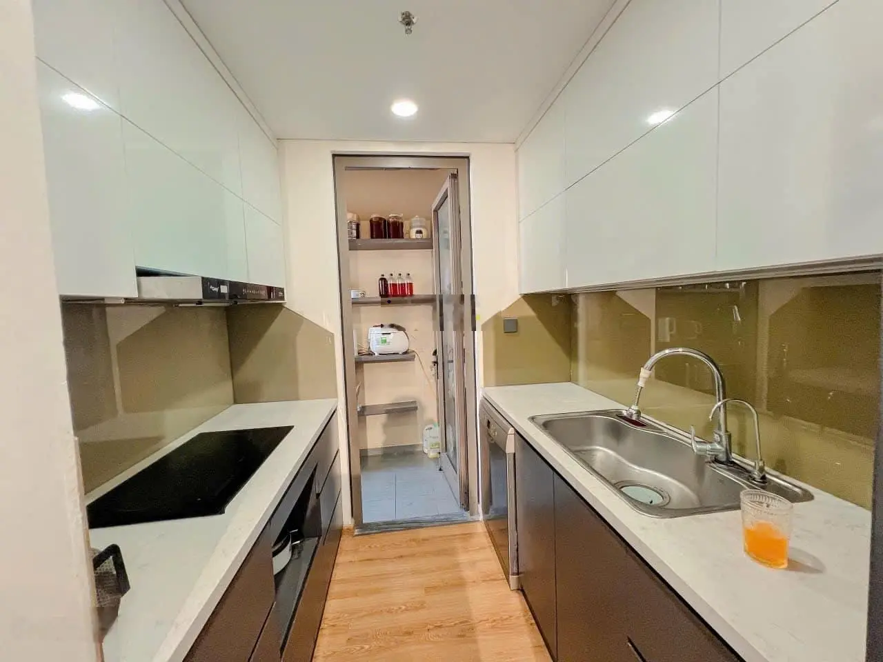 Cần bán căn hộ 127 M2 3 NGỦ 3 VS GIÁ 6,4 TỶ tại GoldSilk Complex Hà Đông LH 0368 588 *** mr duy