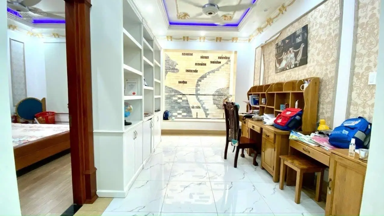 Biệt thự tân cổ điển gần chợ Dĩ An 1 và làng đại học quốc gia p. Đông Hòa BigC Go Tp. Dĩ An