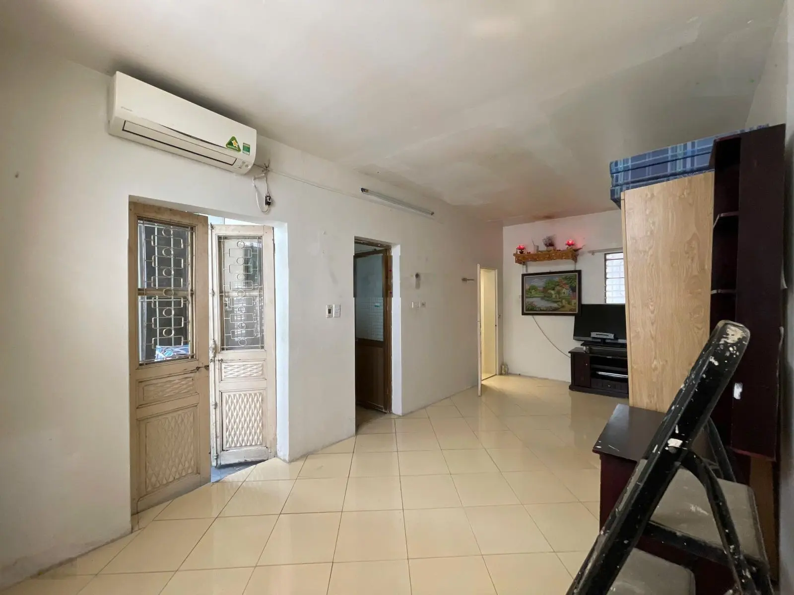 Nhà 4T khu P/Lô Nguyễn Phúc Lai oto cách 5m,sát phố vành đai 1,ngõ 3m,DTSD 30m MT 4,6m giá 6,9 tỷ