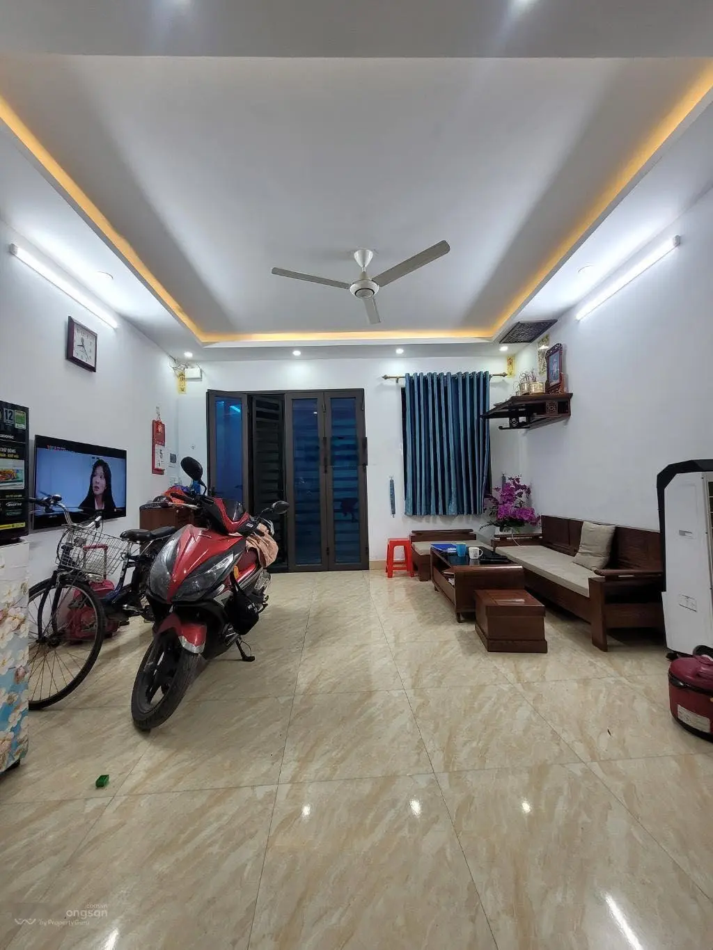 Bán nhà mp Chiến Thắng, Hà Đông, 100m2 x 5 tầng, mt 5m, vỉa hè oto đỗ, thang máy, kinh doanh, 2X tỷ