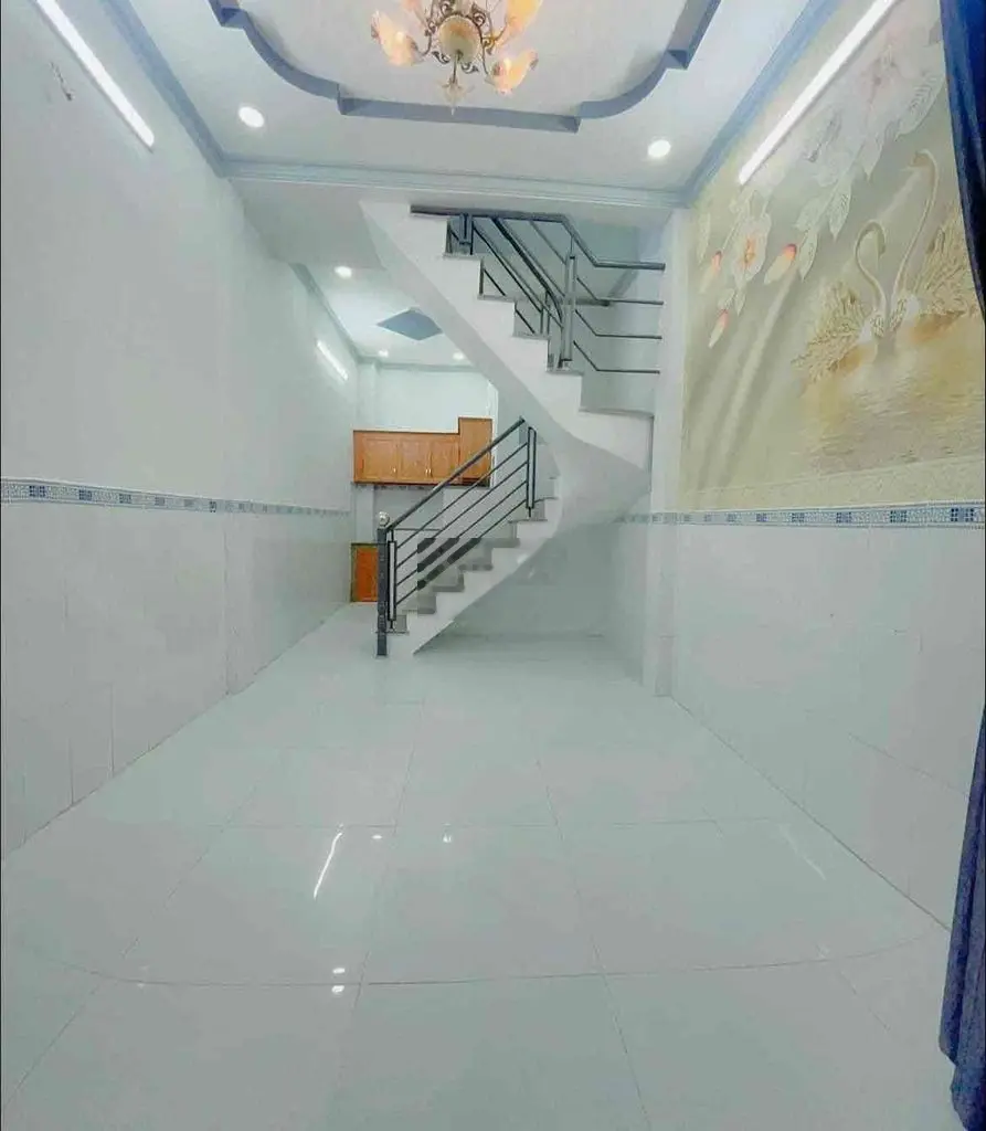 Bán Gấp Nhà SHC 3.2x8,1 lầu,1tỷ4 ,Trương thị hoa.q12