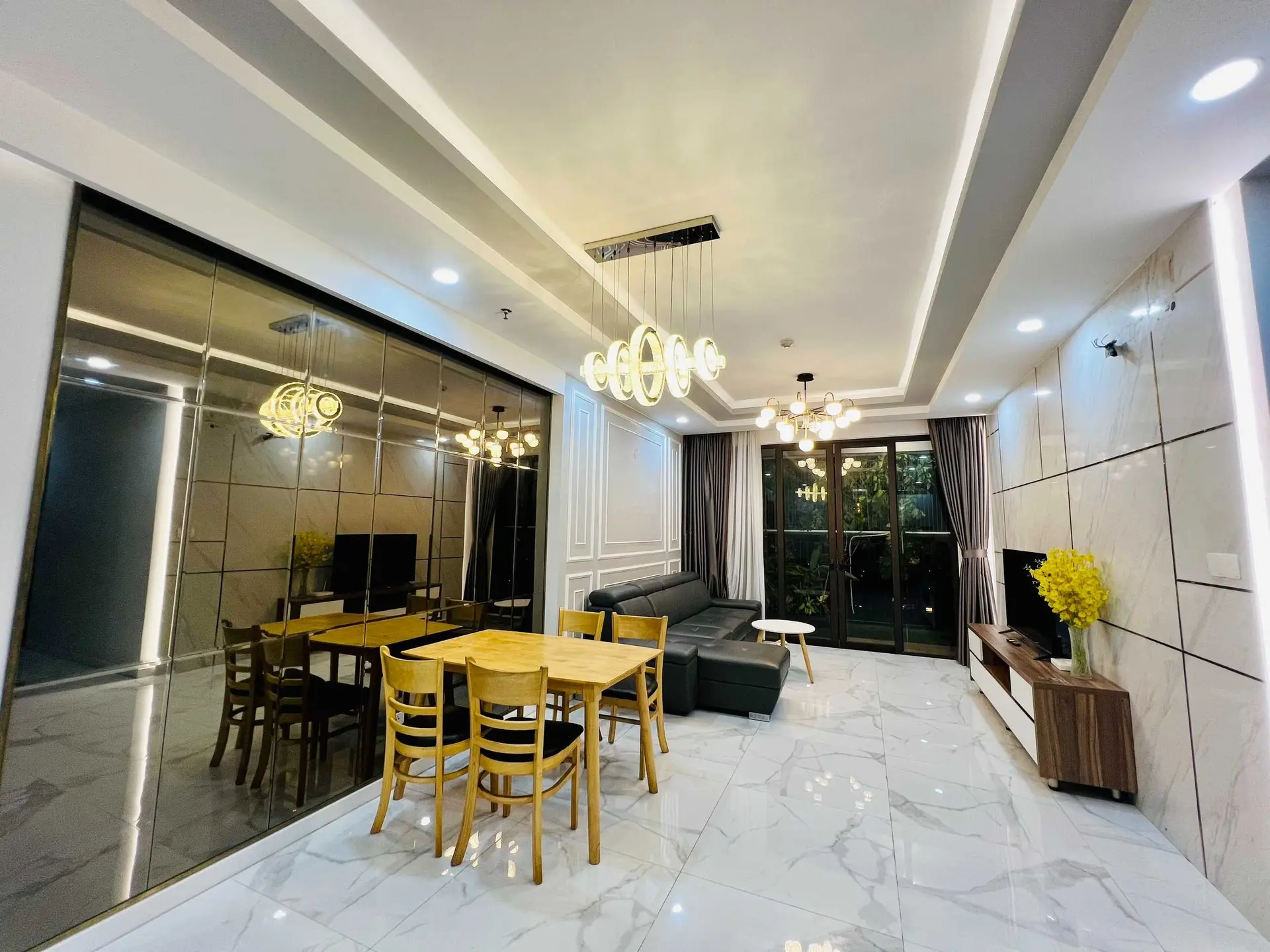 Giá cực tốt 3PN, 109mChỉ 3.75 tỷ ở Opal Boulevard, Đông Nam, tầng trung, full NT, Có Sổ, 0981 244 ***