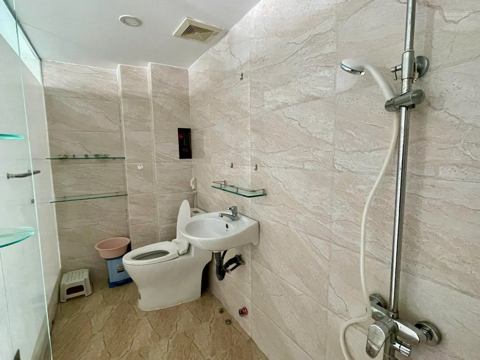 Cần bán nhà 3 tầng Hẻm ô tô 190 Lê Hồng Phong, Phước Hải chỉ 4.5 tỷ