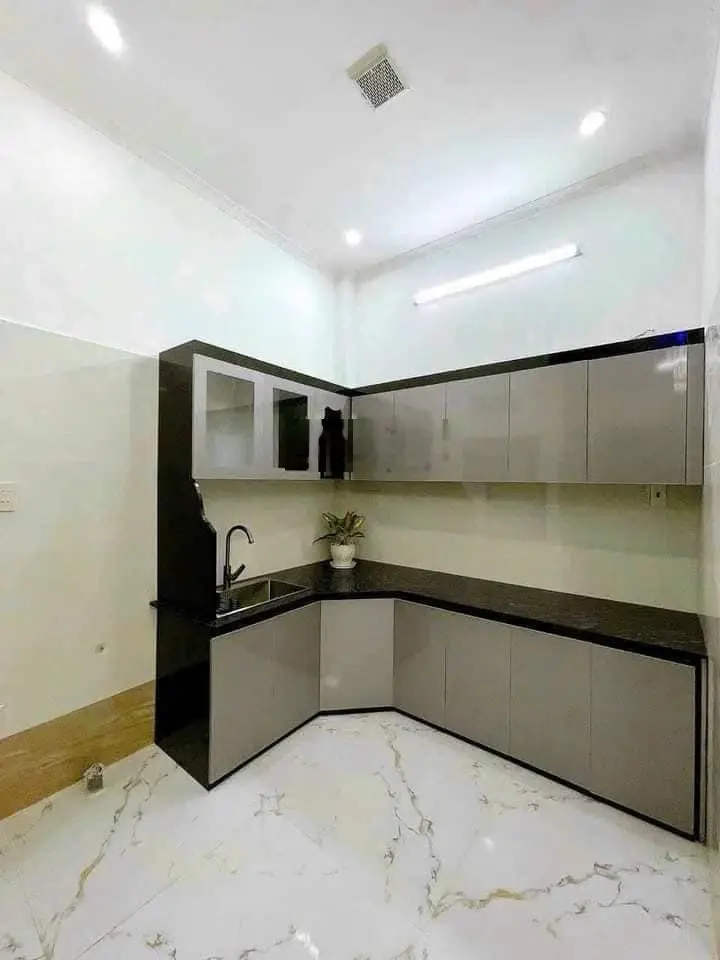 Nhà xây đẹp lung linh tại khu Quốc Lộ 50 - SHR - 85m2