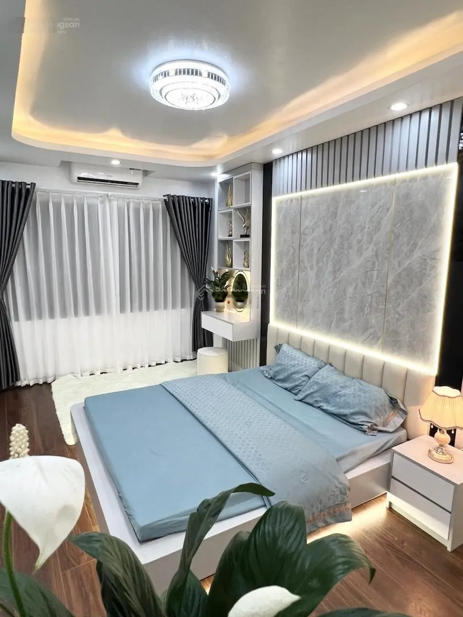 Thật 100-Bán Nhà khâm Thiêm - đống đa 40 m2 -4 tầng - 3.2 m mặt tiền - SIÊU PHẨM- 5.68 Tỉ