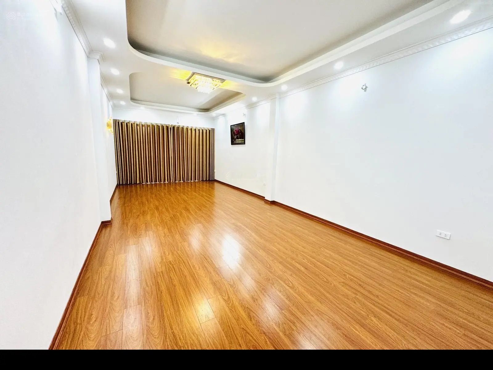 Vị trí đẹp nhất Đại La, mới 7 tầng thang máy, vỉa hè rộng, quy hoạch ổn, giá đầu tư, 58m2 MT 4,2m