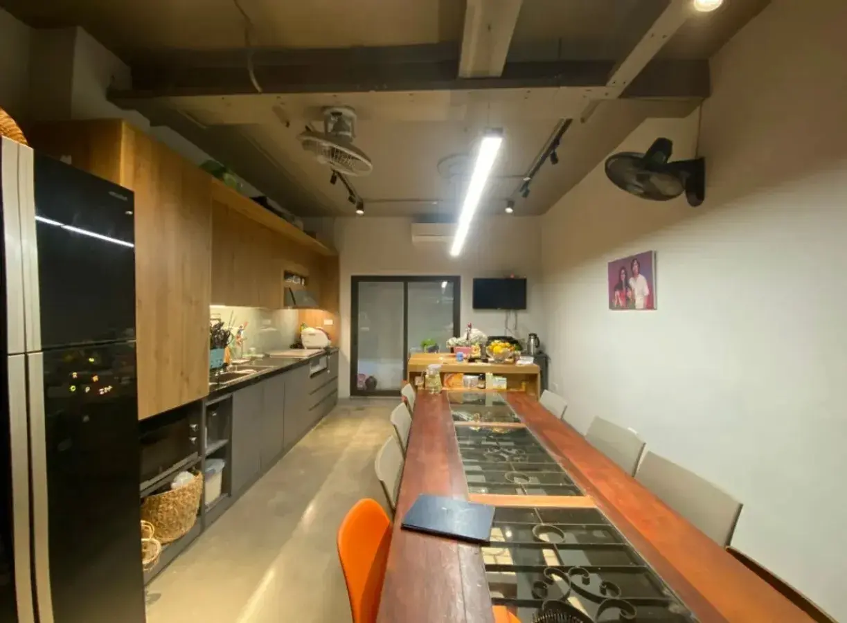 Nhà KTS cực đẹp - 70m2 - 4T - oto vào nhà - nở hậu - ngõ 192 Giải Phóng - Phương Liệt