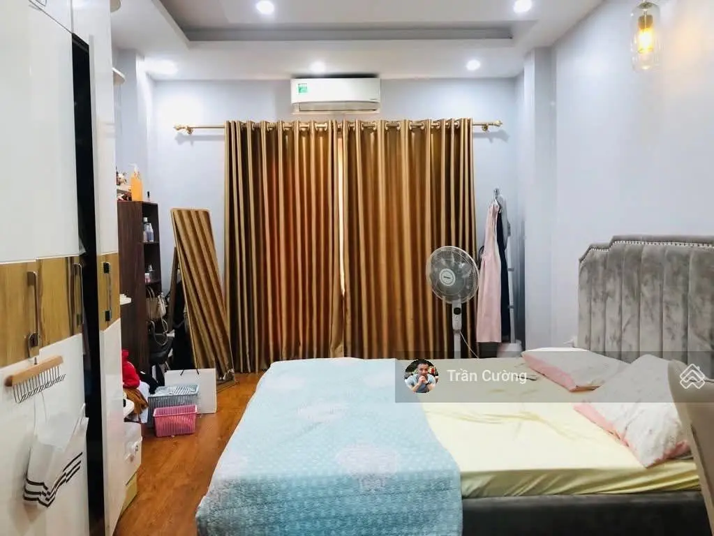 Bán nhà bằng b, hoàng mai, ô tô đỗ cổng, 30m2, 5.7 tỷ(ctl)