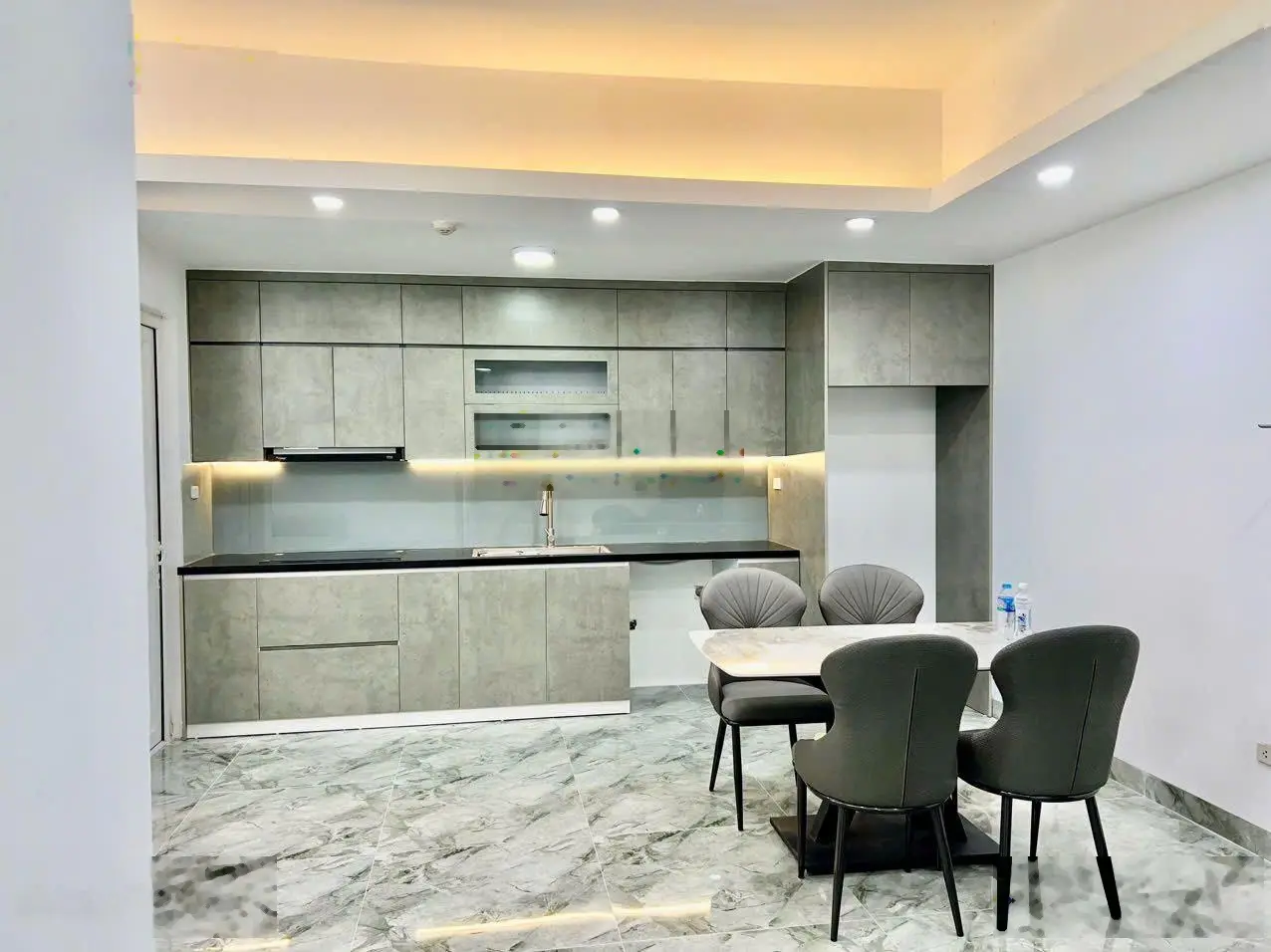 Chính chủ cần bán gấp căn hộ ct7 dương nội dt 81m2 full nội thất đẹp giá 3 tỷ xy