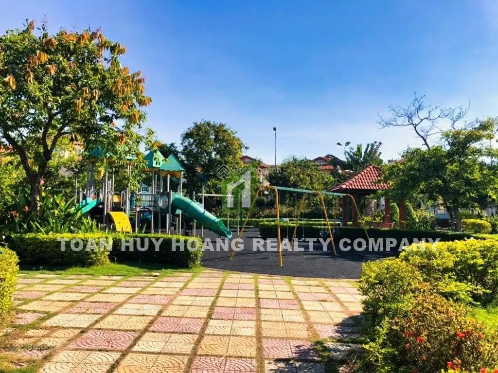 Bán biệt thự Phúc Lộc Viên hướng Đông Bắc, 4 phòng ngủ đẹp