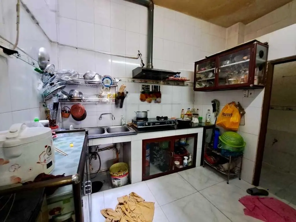 Hẻm xe tải, 61m2, ngang đẹp 4m, đường Thoại Ngọc Hầu, Tân Phú, 7.9 tỷ.