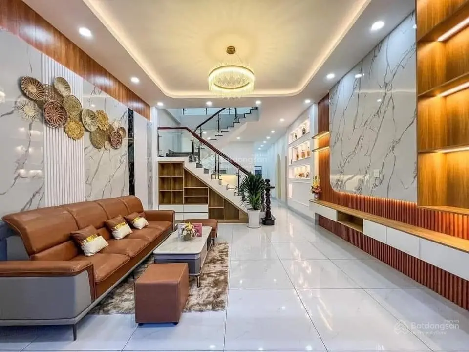 Nhà đẹp mới 90% đường Trương Định, Quận 3 / 60m2 (sổ hồng riêng) LH: 0903315821