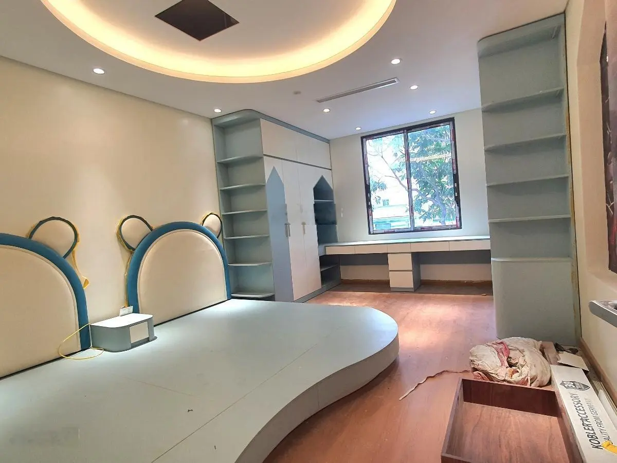 Bán nhà mặt phố lô góc khu đô thị Linh Đàm, Hoàng Mai. Diện tích 105m2, giá thương lượng