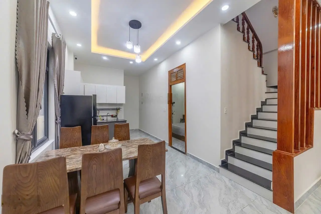 Villa mini xinh xắn, hiện đại, gần bến xe Thành Bưởi, TP Đà Lạt