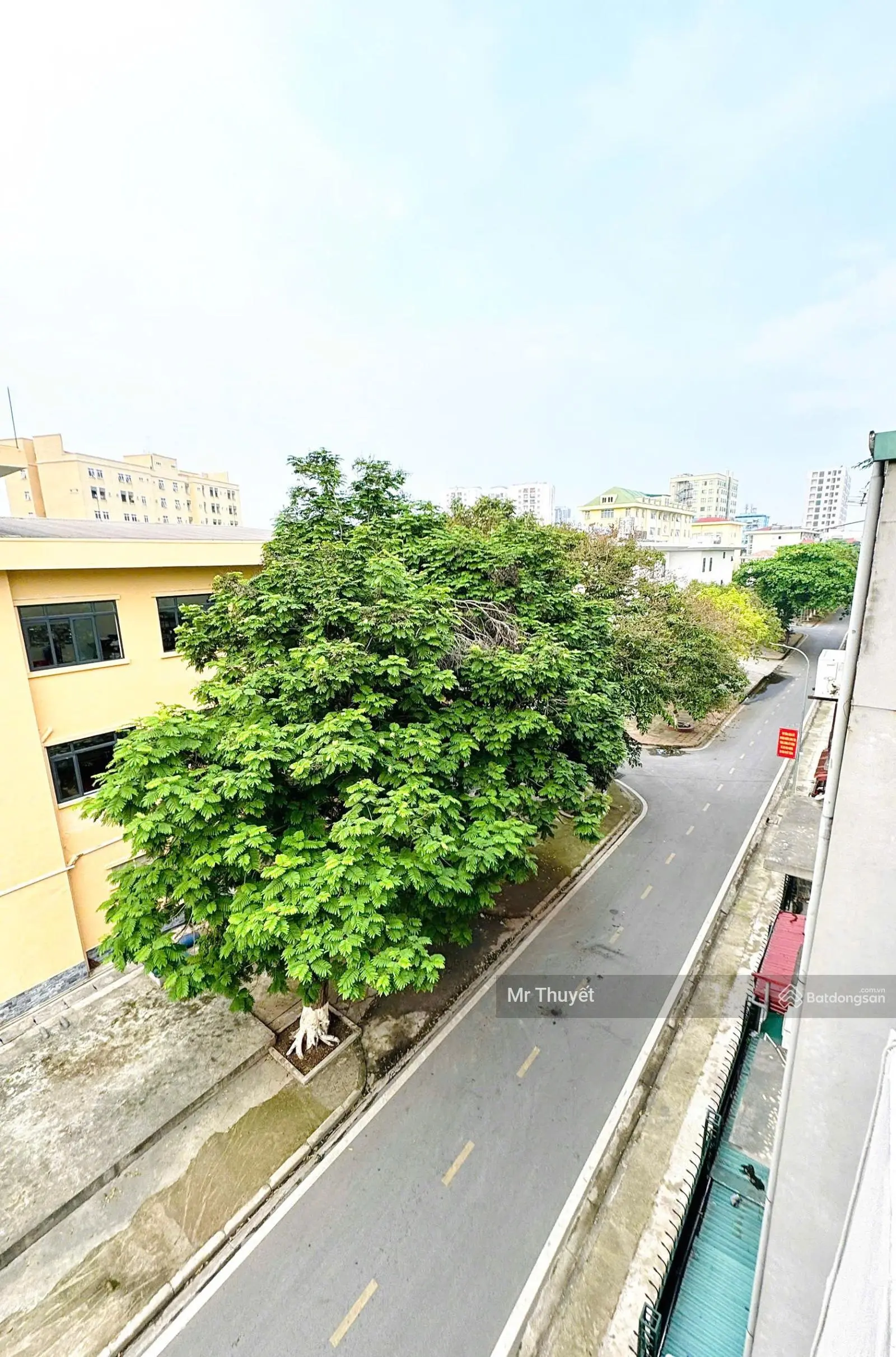 Cực hiếm! dân xây 40m-4 ngủ-phân lô quân đội-ô chờ thang máy-ô tô qua nhà-gần việt pháp hơn 8 tỷ