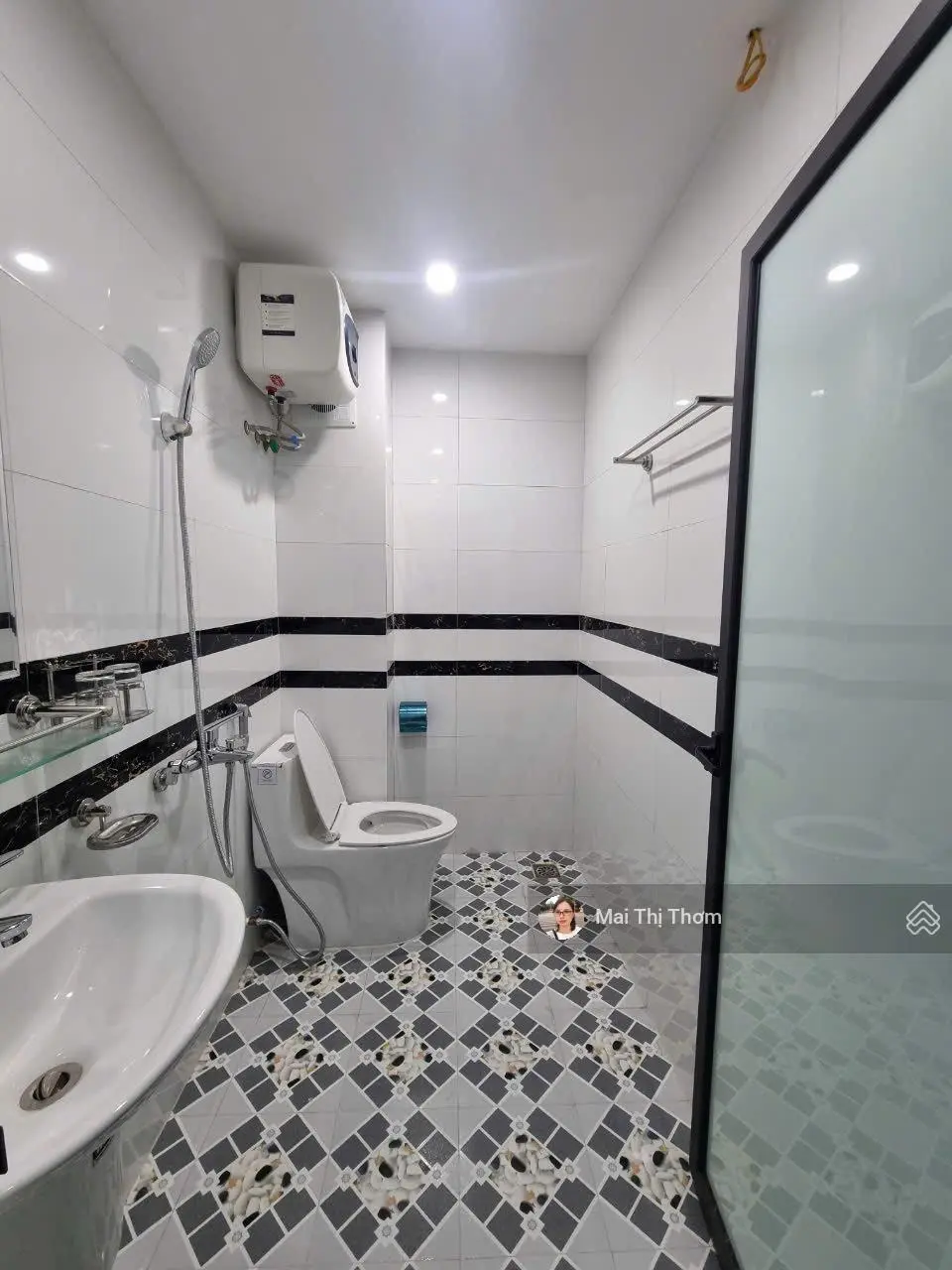 Bán nhà Quang Tiến-Đại Mỗ-Nam Từ Liêm-30/32m-Gần bãi ô tô - Cạnh trường cấp 1, cấp 2, cấp 3, Vincom