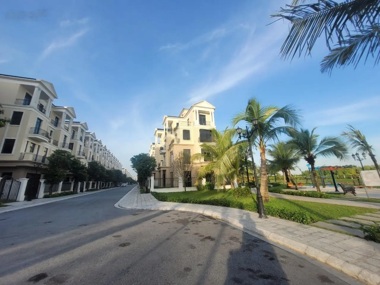 Bán Biệt thự Đảo Dừa 200m2 MT 7.5m, 13 tỷ, khu khép kín, an ninh 3 lớp, 5 tầng, Đông Nam, bể bơi