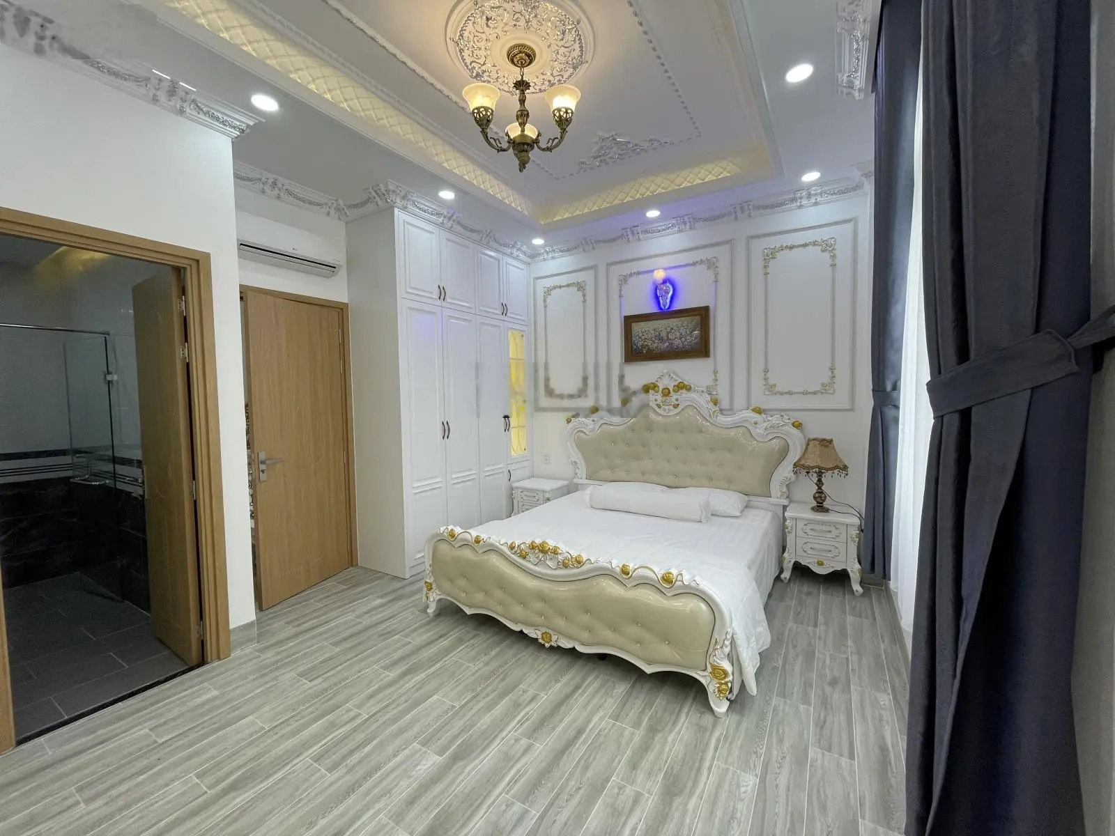 Bán gấp căn biệt thự tân cổ điển 3 tầng - chỉ 9 tỷ 500 triệu - nội thất cao cấp, vào ở ngay