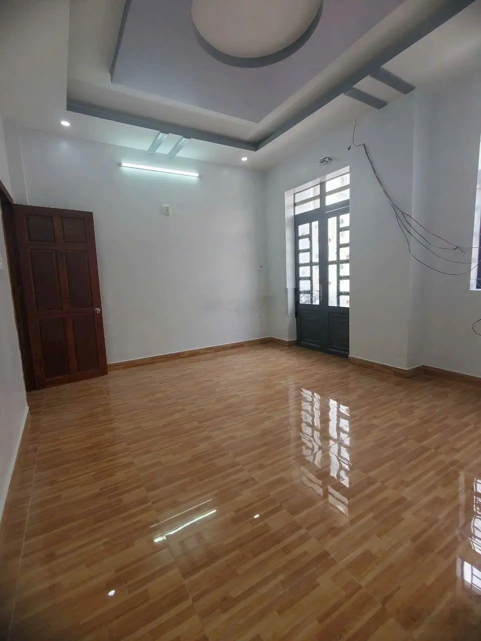 Bán nhà 4 tầng mặt tiền hẻm 67 Đào Tông Nguyên. Hẻm xe hơi 6 m thông tứ phía. Giá 5.3 tỷ tl