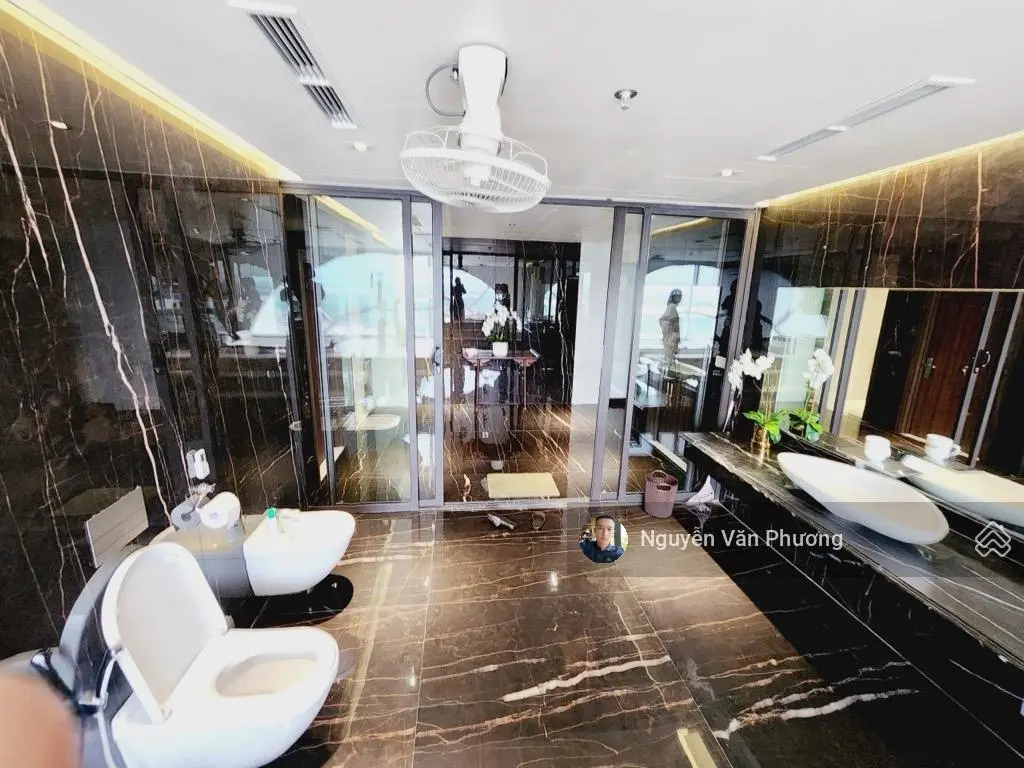 Gấp Bán Nhà 7 tầng Thang Máy Mặt Phố Cổ Linh 2 Mặt Tiền 18m Vỉa Hè Đá Bóng Kinh Doanh Đỉnh 28tỷ TL