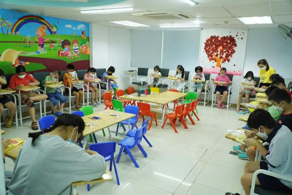Cần Tiền Bán Gấp Giảm 4 tỷ nhà mặt tiền Nguyễn Gia Trí Bình Thạnh HCM DT: 6x20 5 tầng bán 38tỷ