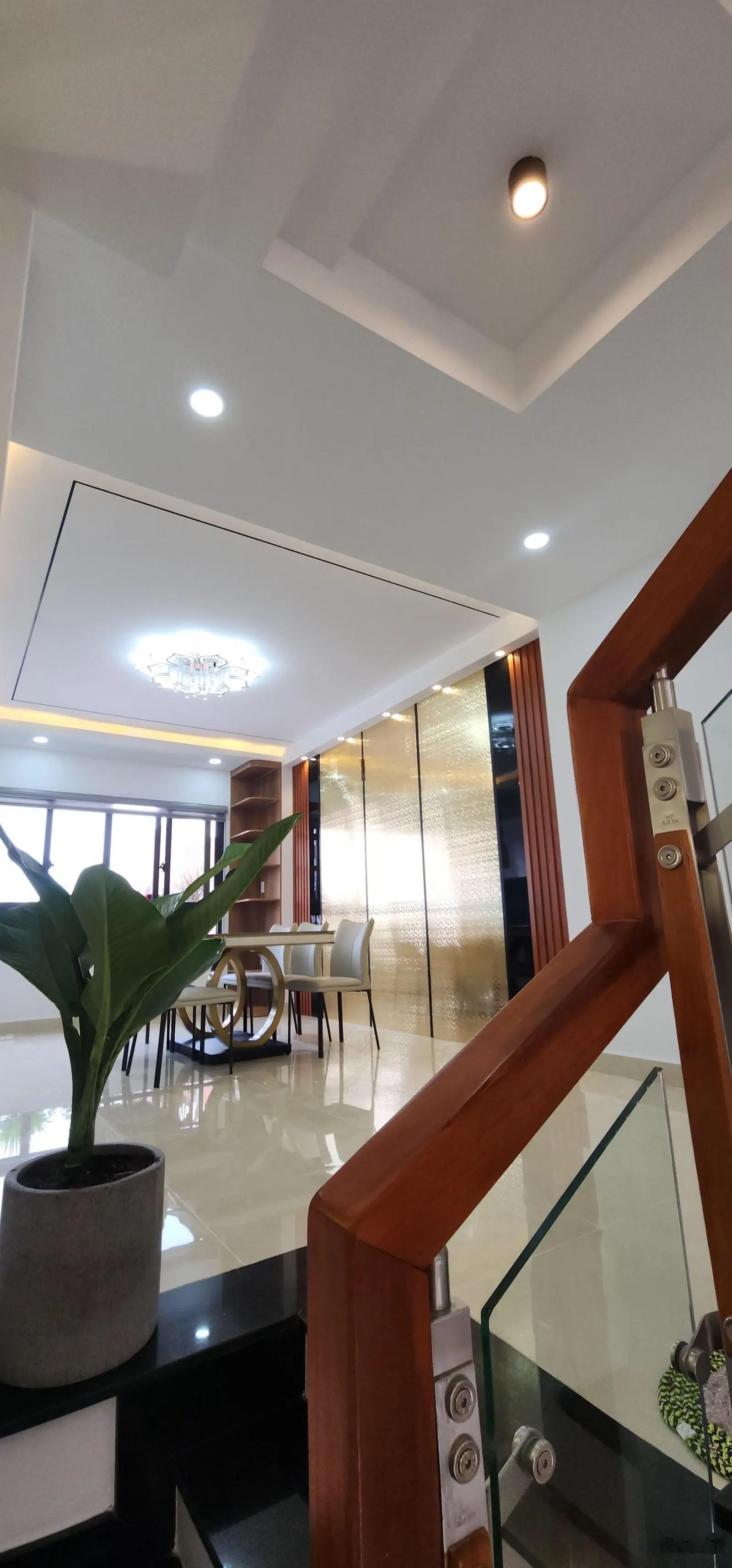 Siêu phẩm nhà phố ,4*15m nằm ở vị trí đắc địa đường thông , tiện buôn bán kinh doanh
